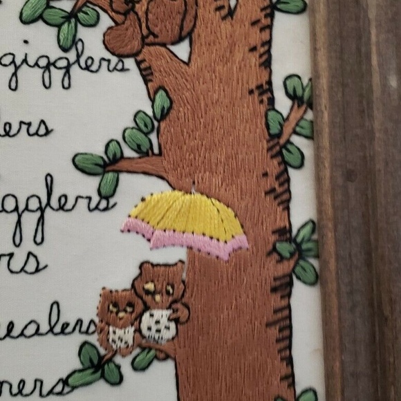 Framed Embroidery Nursery Vintage 15" x 14" - Picture 8 of 8